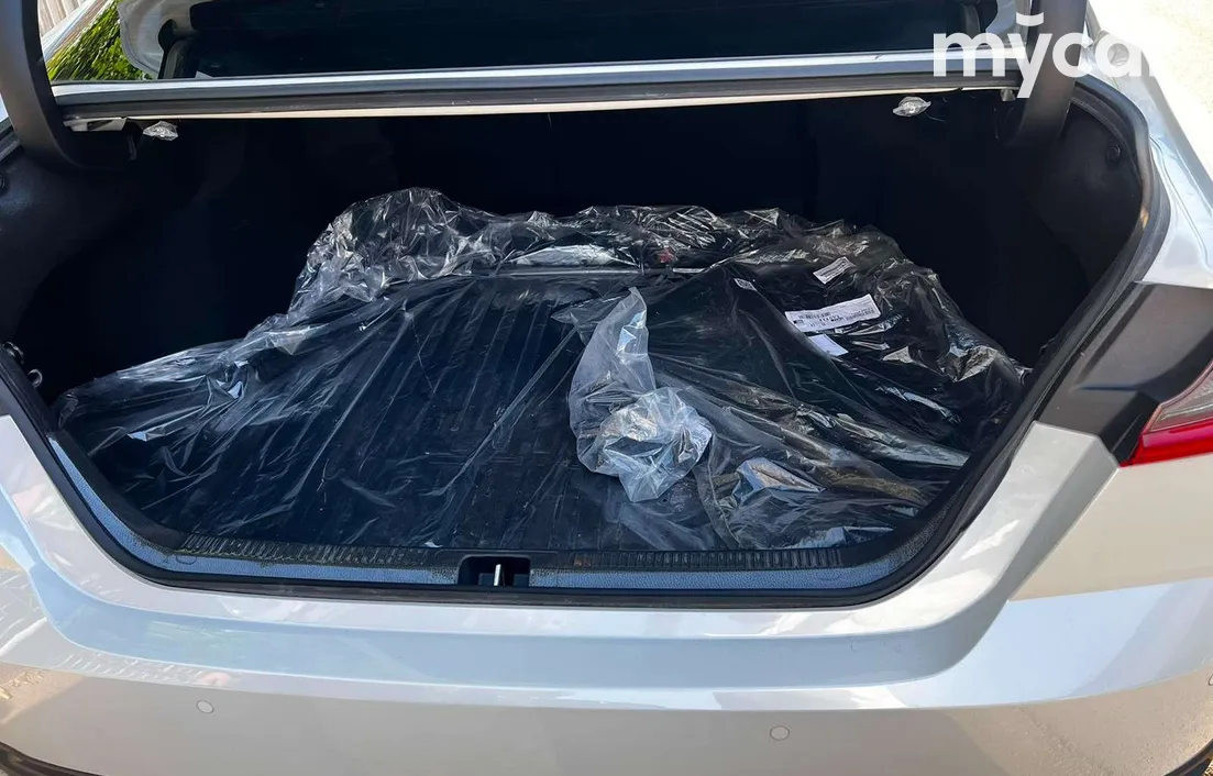 Toyota Camry 2025