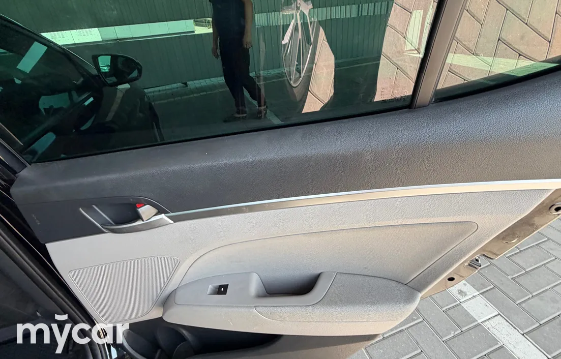 Hyundai Elantra 2019