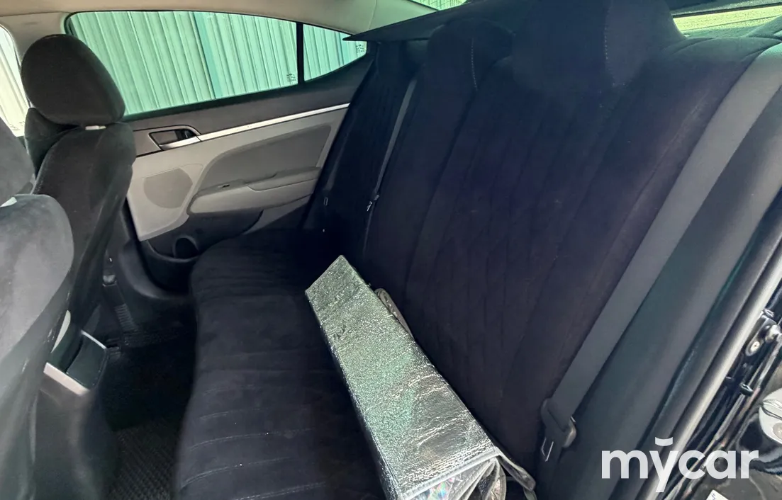 Hyundai Elantra 2019