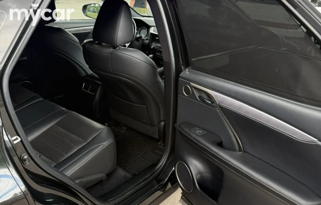 Lexus RX 2019