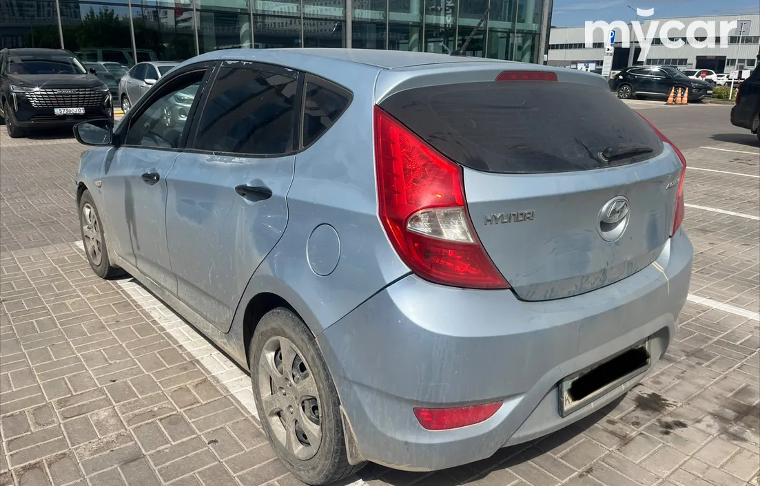 Hyundai Accent 2013