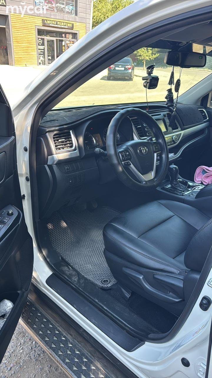 Toyota Highlander 2014
