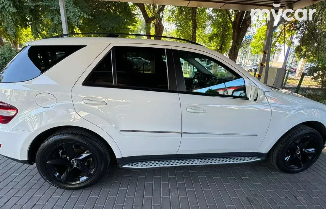 Mercedes-Benz M-Класс 2010
