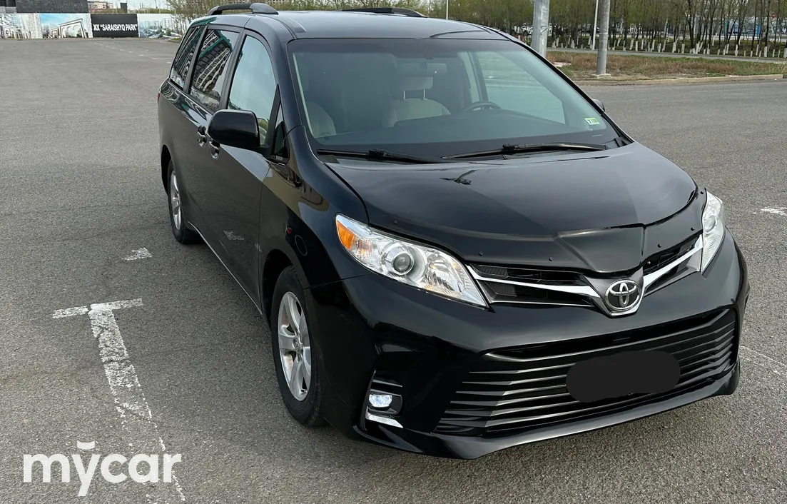 Toyota Sienna 2015