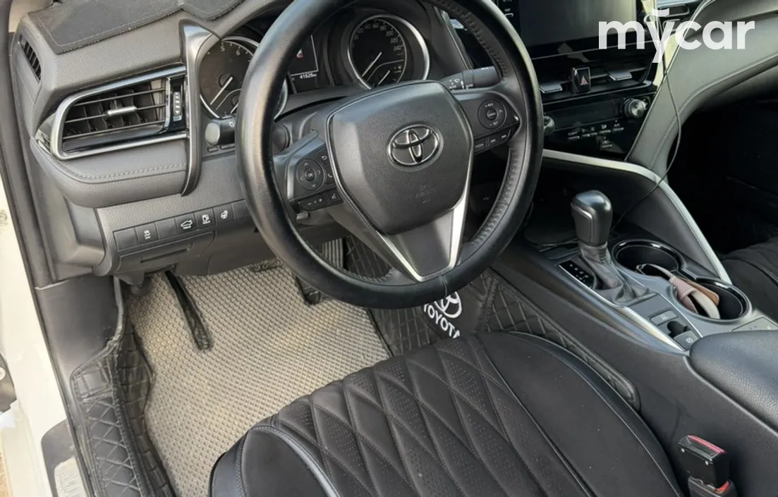 Toyota Camry 2024