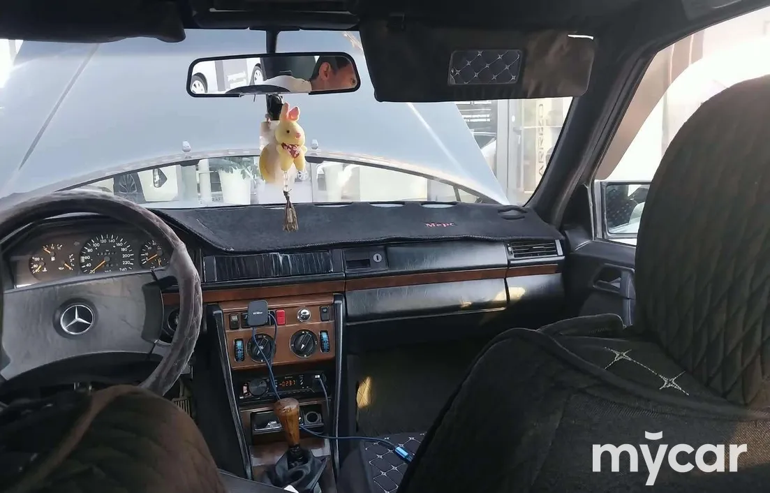 Mercedes-Benz E-Класс 1991