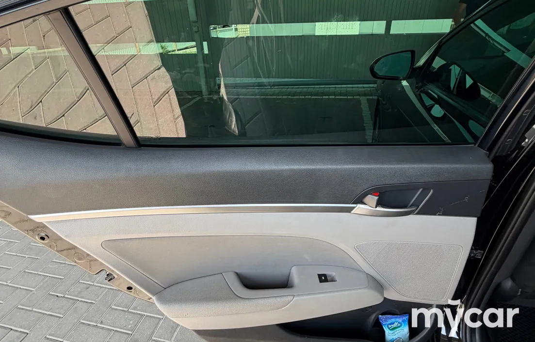 Hyundai Elantra 2019