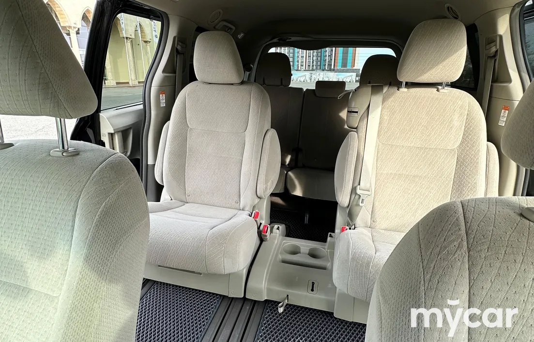 Toyota Sienna 2015