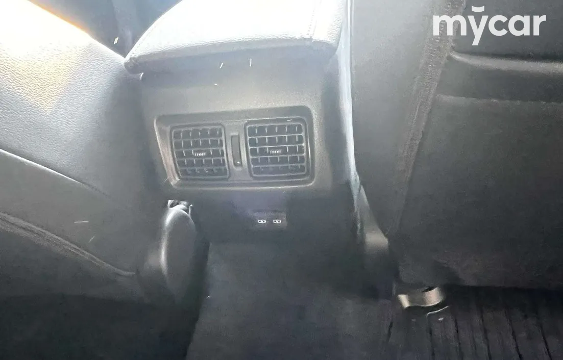 Toyota Camry 2025