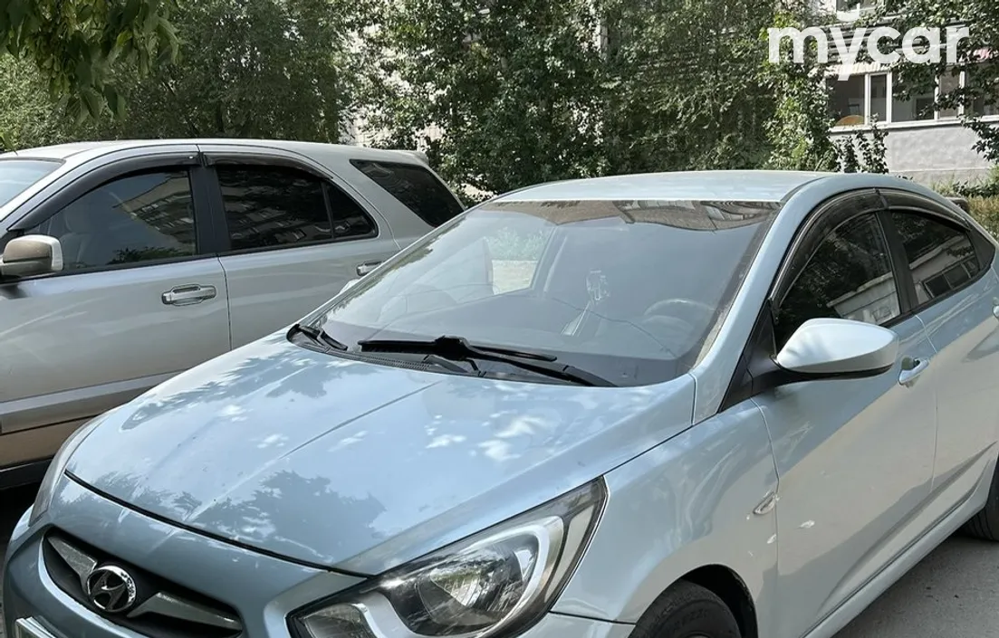 Hyundai Accent 2013