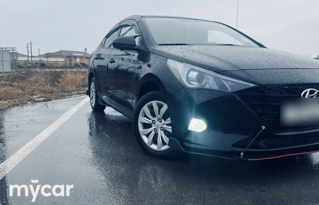 Hyundai Solaris 2022