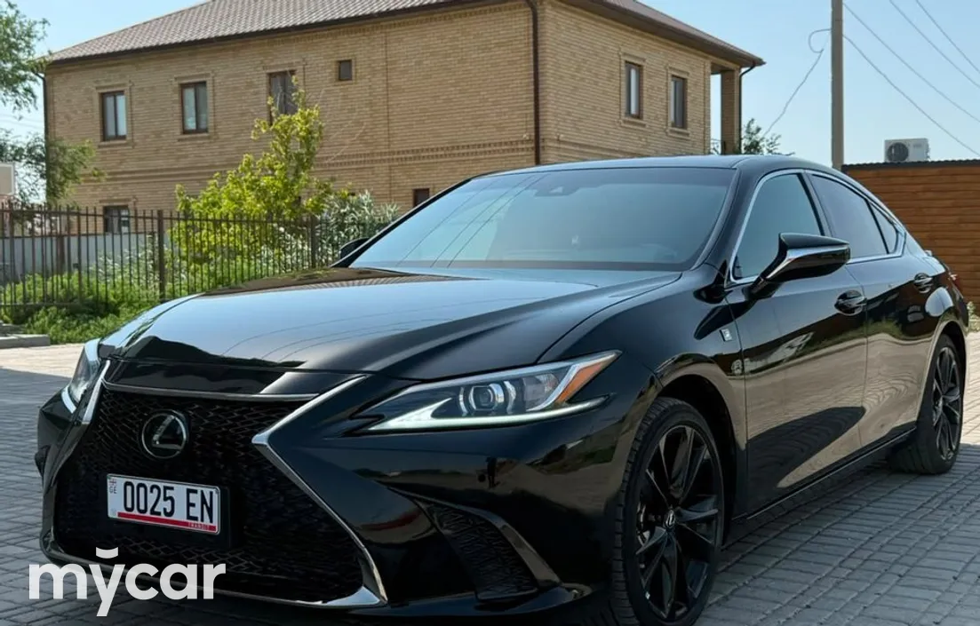 Lexus ES 2023
