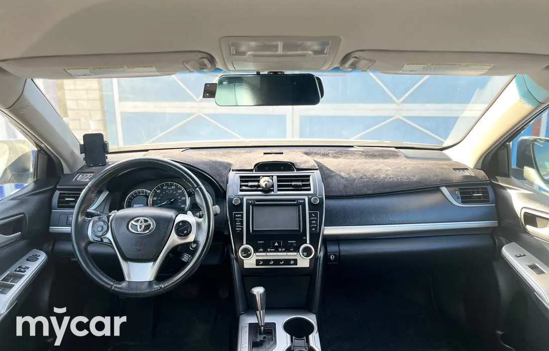 Toyota Camry 2014