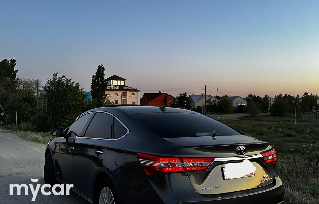 Toyota Avalon 2013