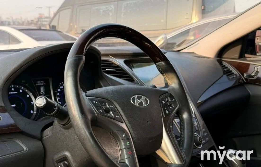 Hyundai Grandeur 2014