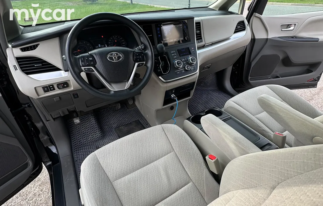 Toyota Sienna 2015