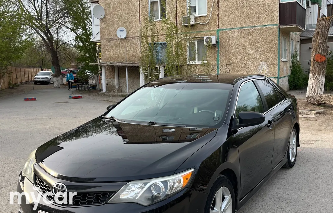Toyota Camry 2014