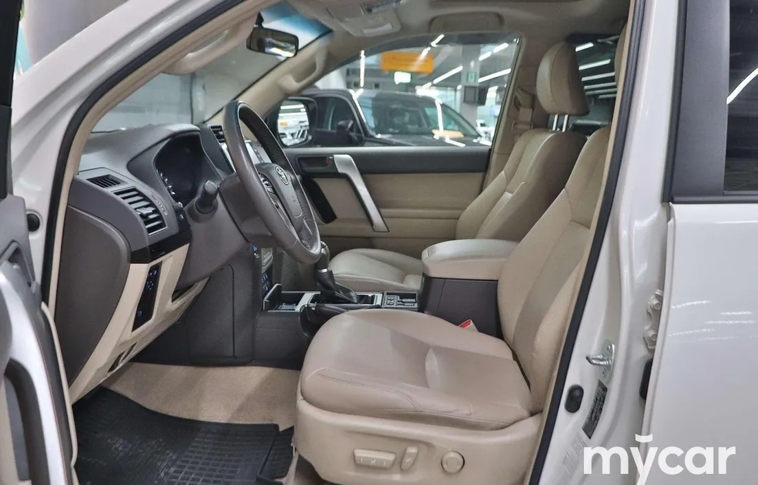 Toyota Land Cruiser Prado 2022