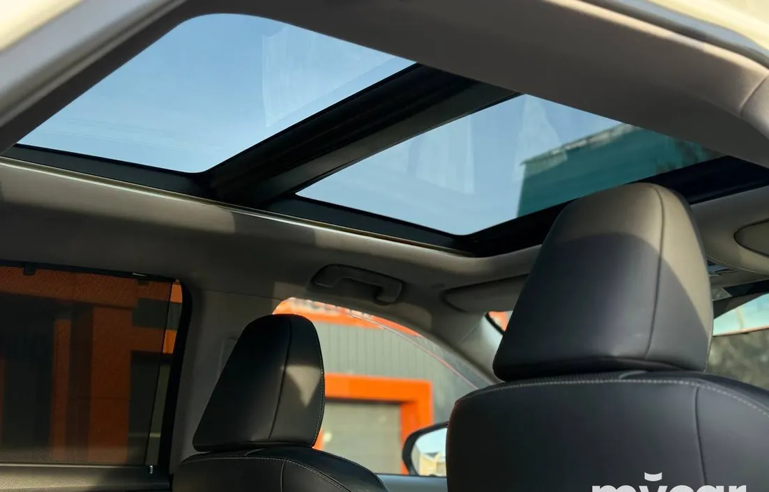 Lexus RX 2021