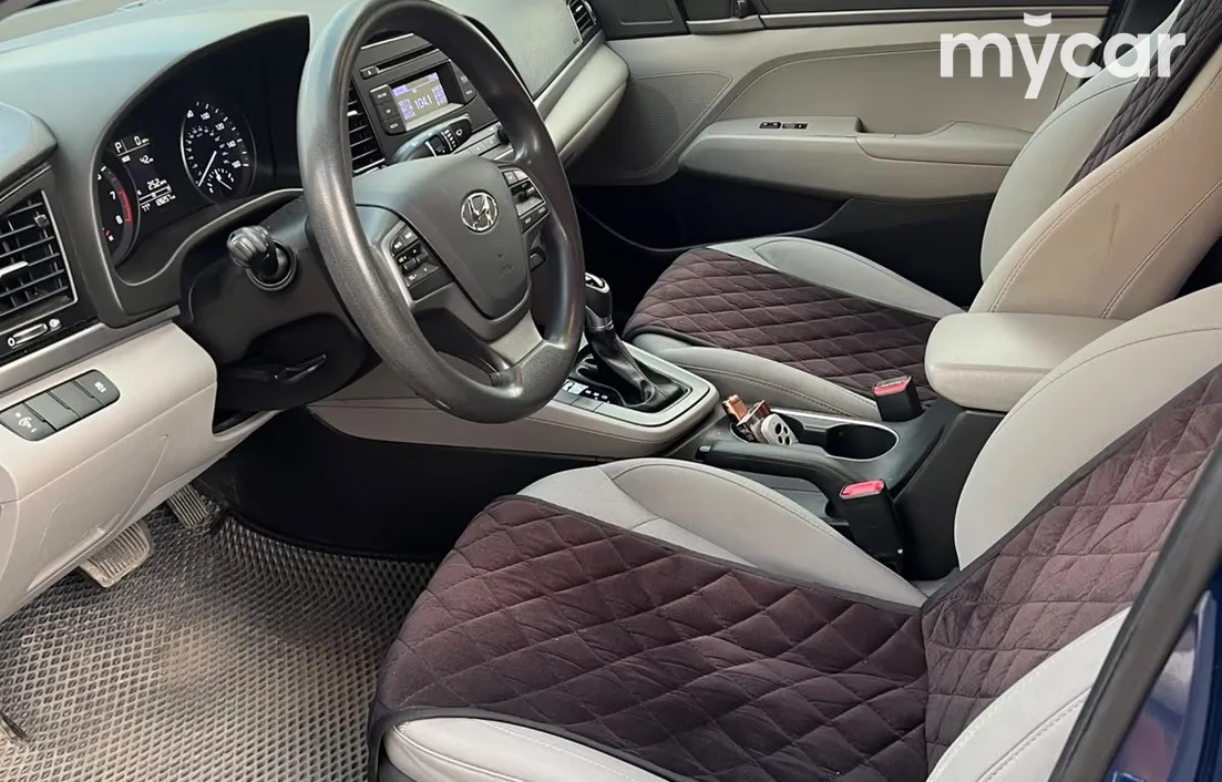 Hyundai Elantra 2017