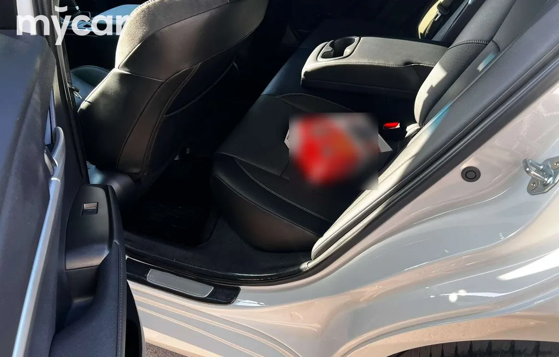 Toyota Camry 2025