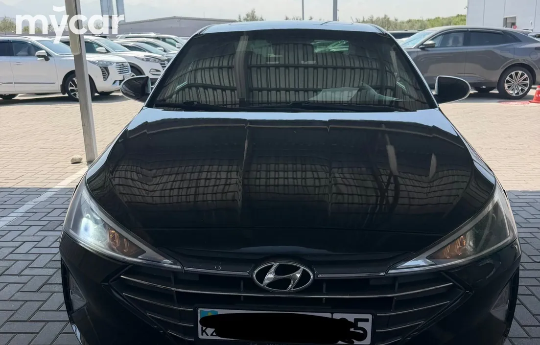 Hyundai Elantra 2019