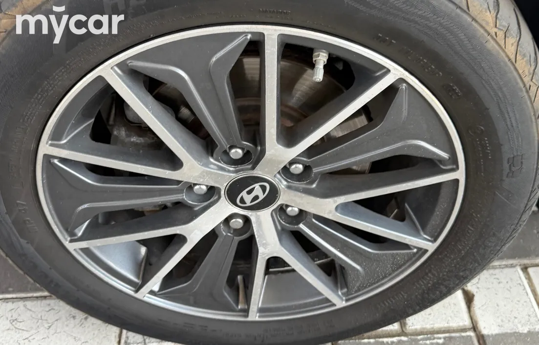 Hyundai Elantra 2019