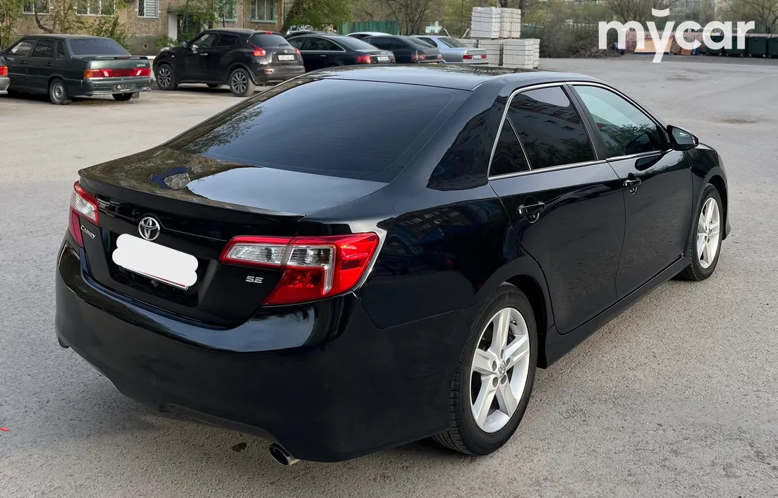 Toyota Camry 2014