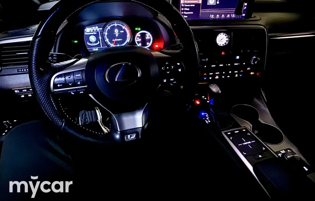 Lexus RX 2019
