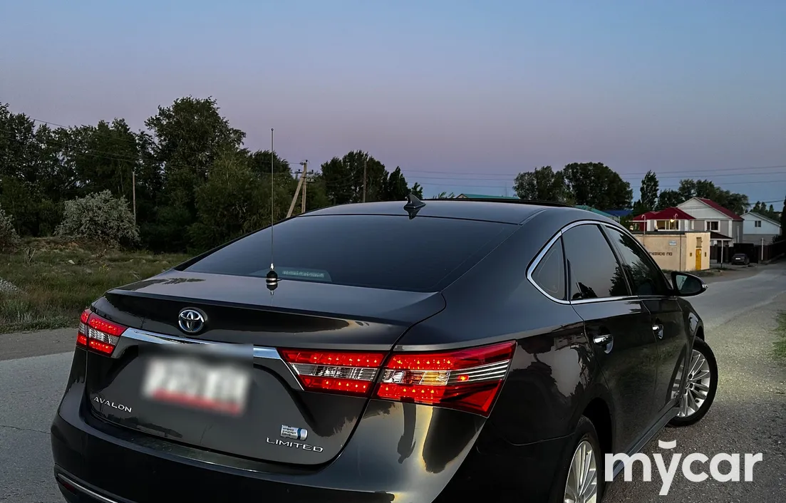 Toyota Avalon 2013