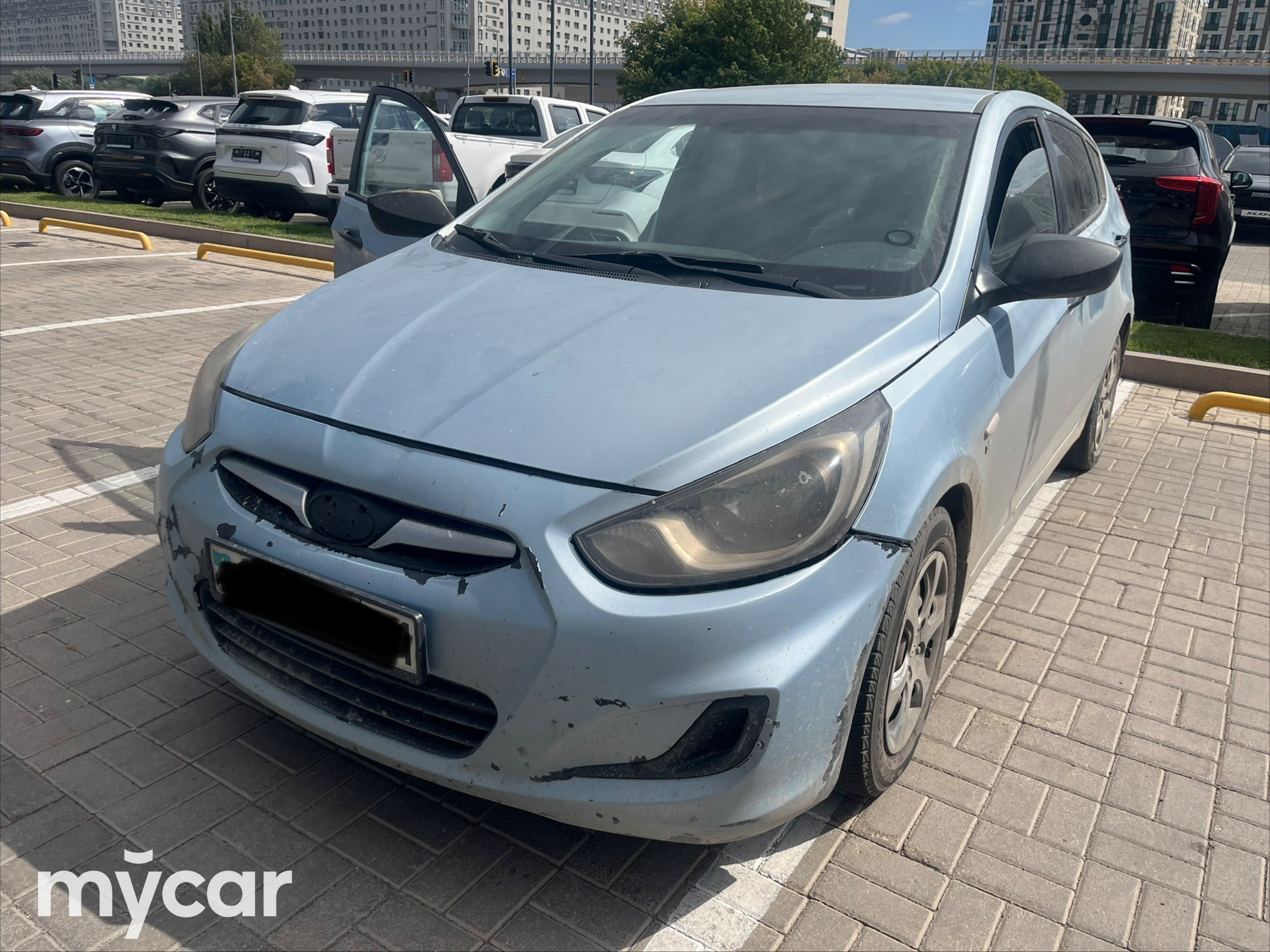 Hyundai Accent 2013