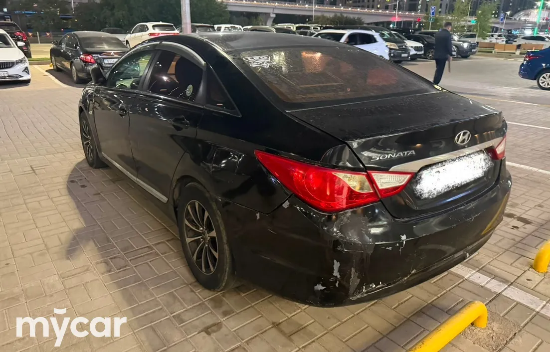 Hyundai Sonata 2010