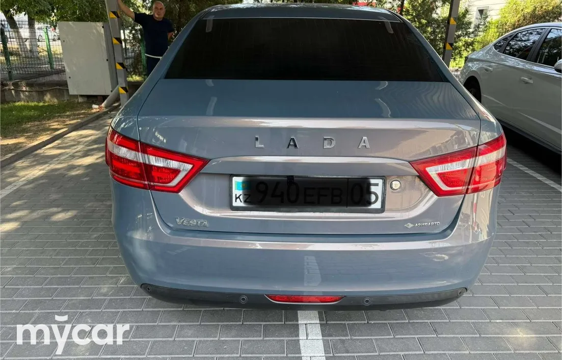 LADA Vesta 2017