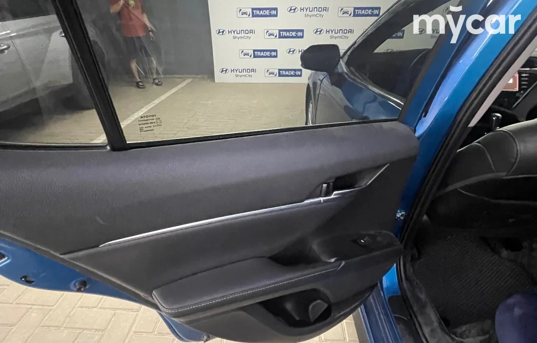 Toyota Camry 2019