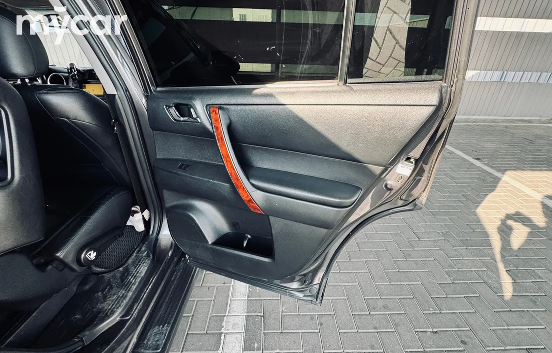 Toyota Highlander 2011