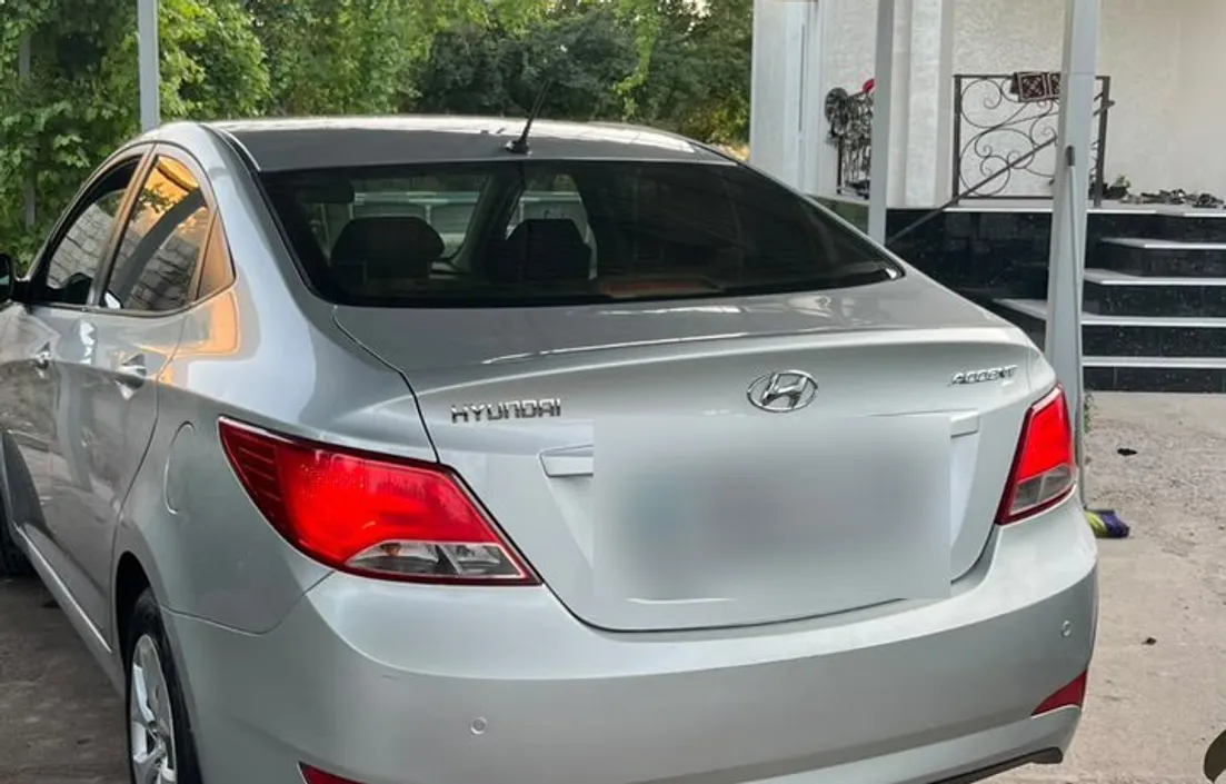 Hyundai Accent 2015