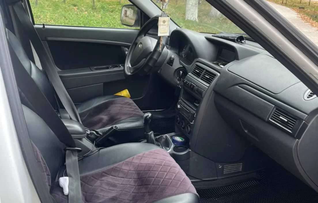 LADA Priora 2015