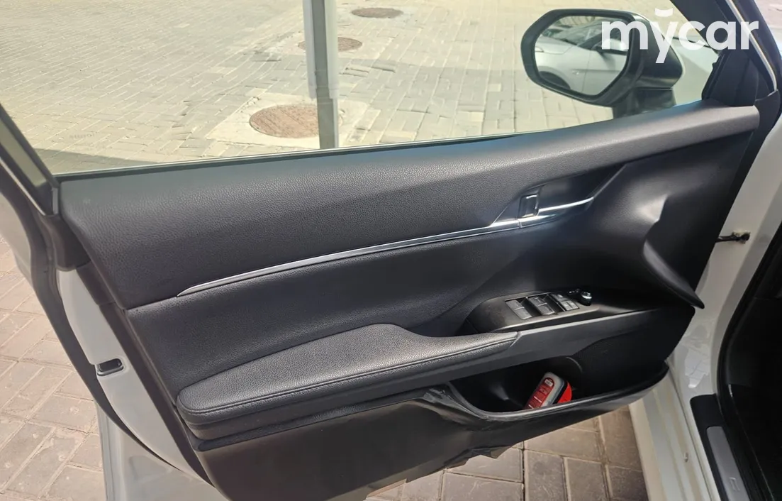 Toyota Camry 2023