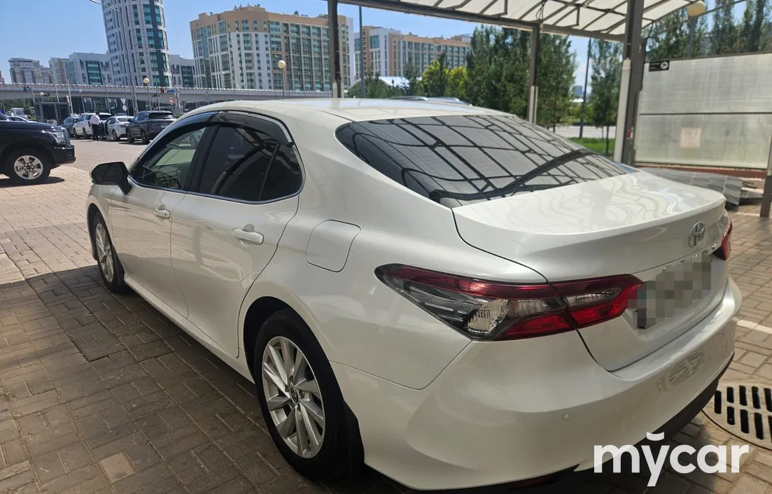 Toyota Camry 2023