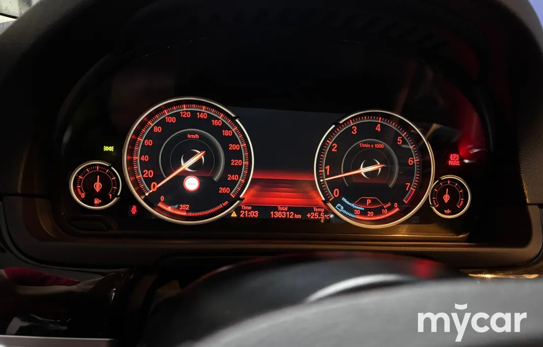 BMW 5 серия 2015