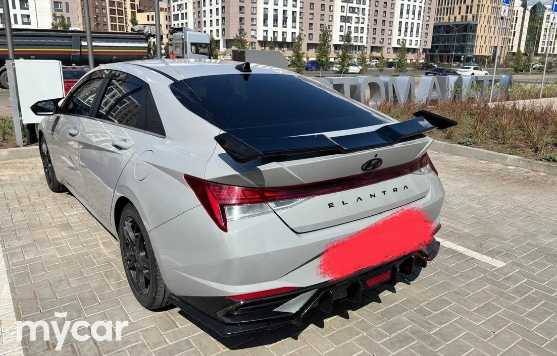 Hyundai Elantra 2021