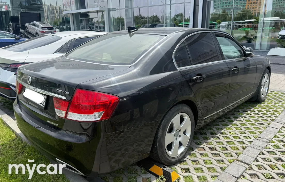 SsangYong Chairman 2013
