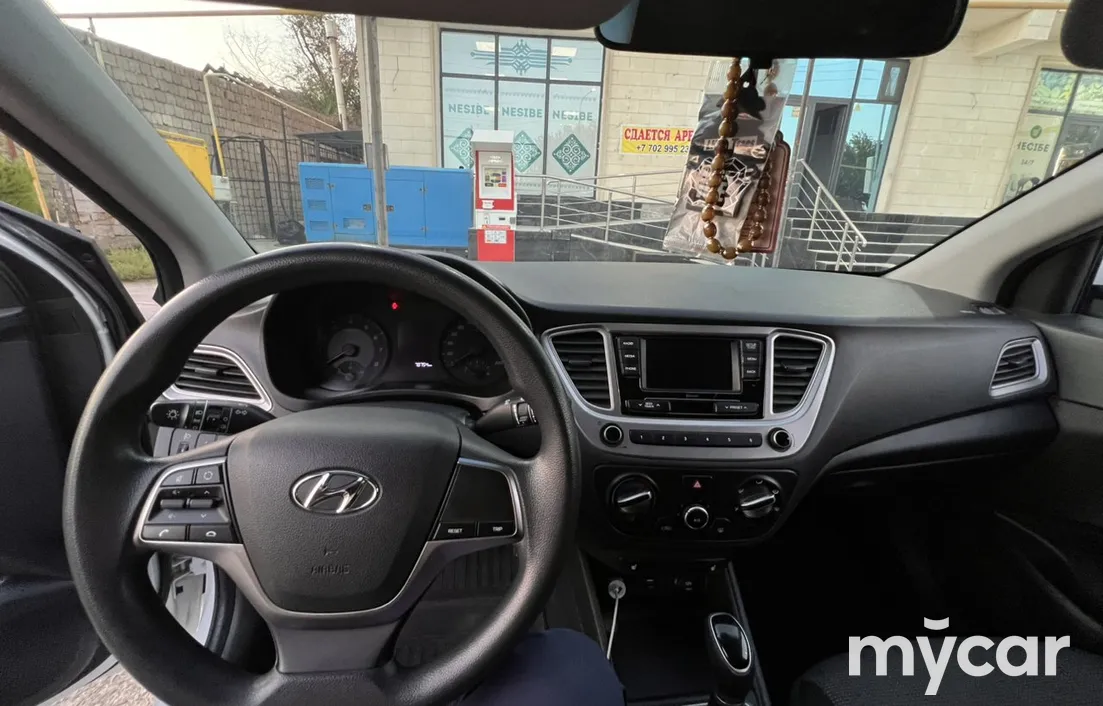Hyundai Accent 2023