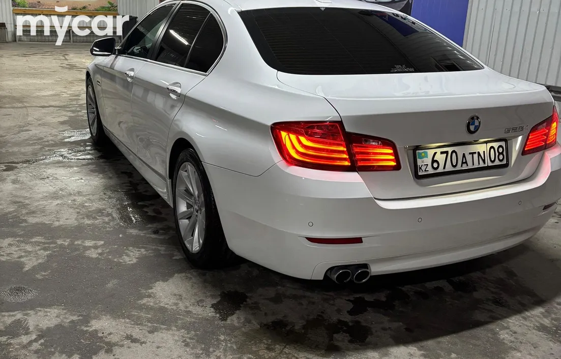 BMW 5 серия 2015
