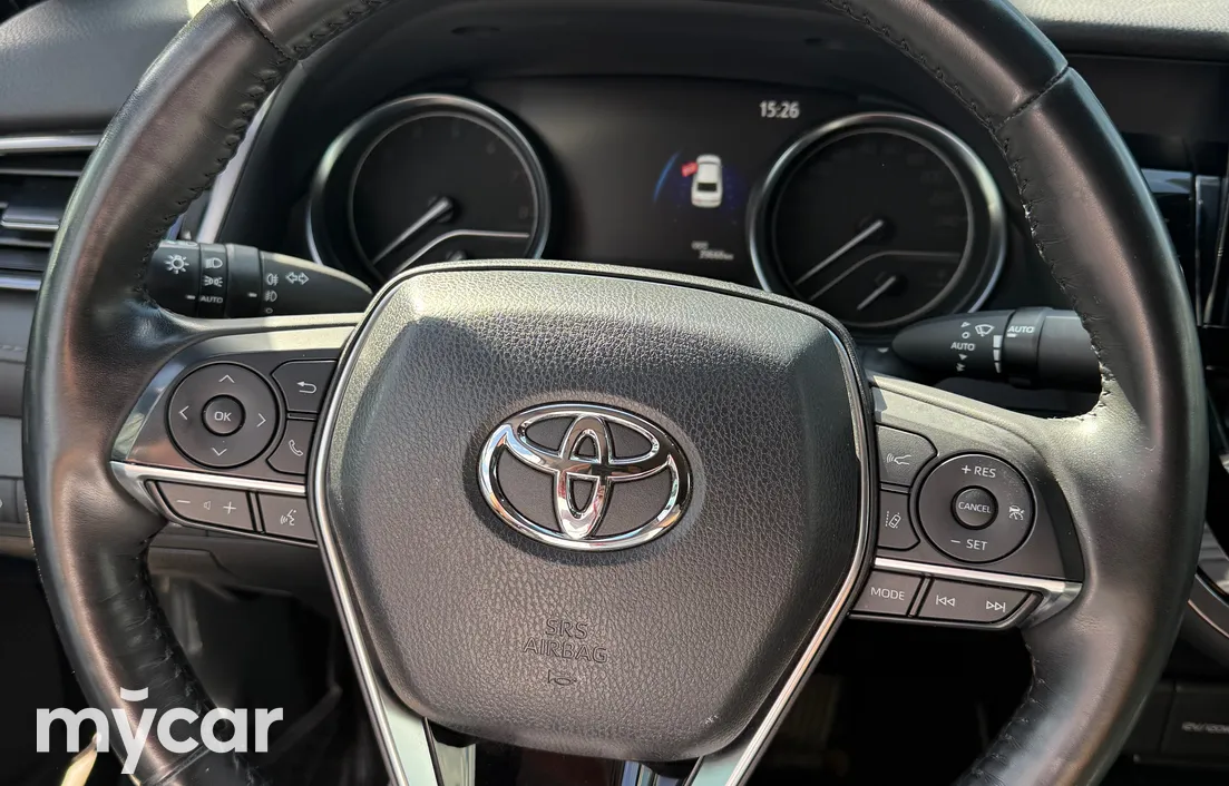 Toyota Camry 2023