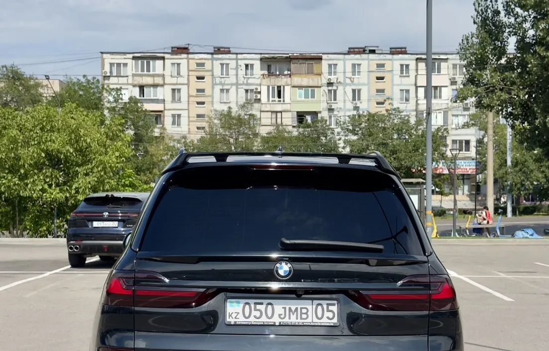 BMW X7 2022