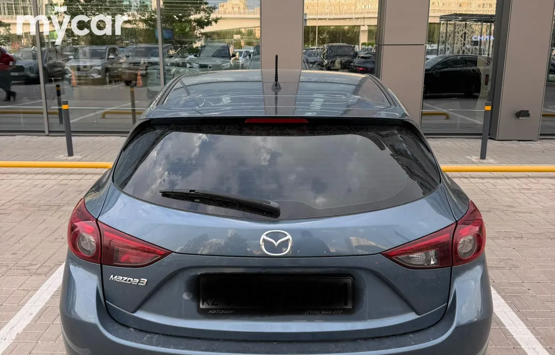 Mazda 3 2015