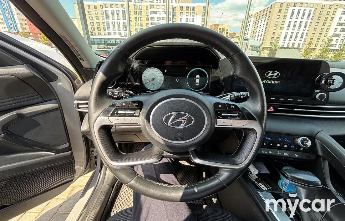 Hyundai Elantra 2021