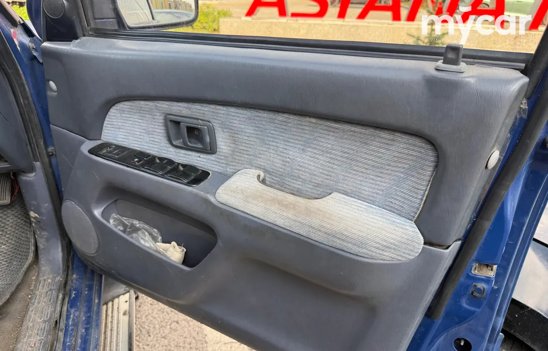 Toyota Hilux Surf 1996