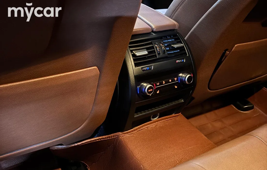 BMW 5 серия 2015